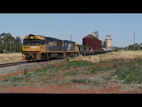 NR79+NR39 bring 1YN2 steel service through Gunningbland, NSW