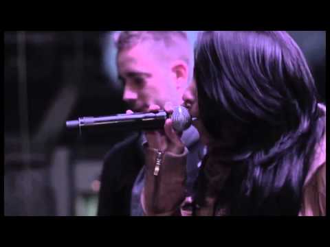 Kiko Gaviño & Lya - A todas o ninguna