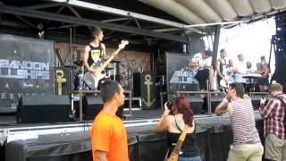 Abandon All Ships, Intro