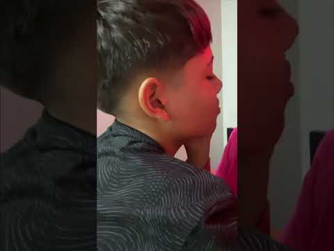 Mariana Y Brandito Dándose amor #humor