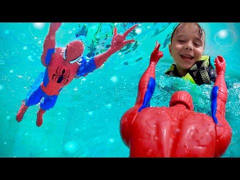 SPIDERMAN IN THE POOL WITH MARCOS AND LAURA - Brancoala Toys
