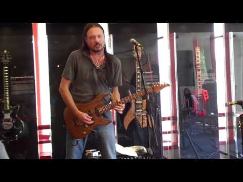 Reb Beach performing Cutting Loose on 6/16/2012