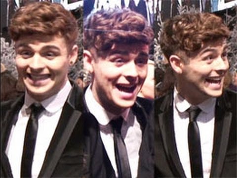 Union J's Jaymi Hensley FANGIRLS at the Twilight Breaking Dawn Part 2 premiere