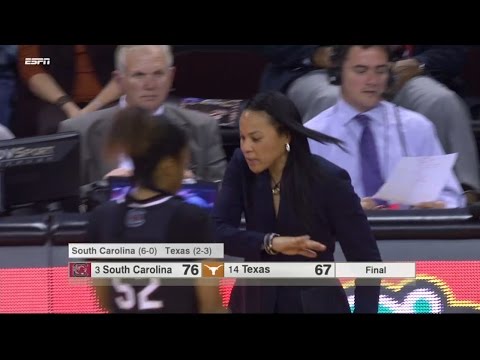 HIGHLIGHTS: Women's Basketball Defeats Texas 76-67 (12/1/16)