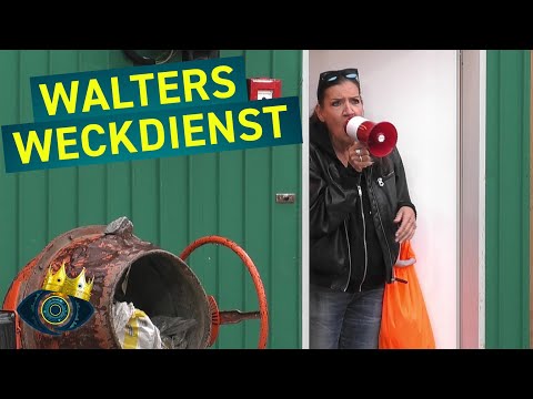 Katy Karrenbauer weckt alle mit Megafon! | Big Brother Knossi Edition 2025