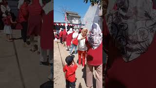 Download lagu keseruan ibu ibu ikut perlombaan Agustusan || lomba bola #shorts mp3 Download lagu keseruan ibu ibu ikut perlombaan Agustusan || lomba bola #shorts mp3