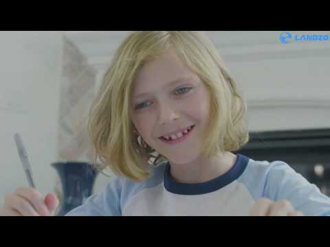 Інтерактивний електронний навчальний робот-художник - Квінсі (укр., З підсвічуванням) MS.06.0015-U