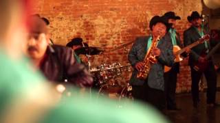 RIELEROS DEL NORTE Y ANGEL 'EL LOBO' SANCHEZ- AUNQUE MAL PAGUEN ELLAS- VIDEO OFICIAL