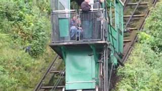 preview picture of video 'Lynton-Lynmouth Cliff Railway'