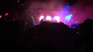Girl Unit - Wut (Claude VonStroke Remix) @ Los GLobos 10.1.11