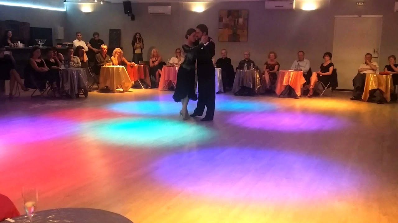 ★ Isabella Fusi y Diego Amado - Tango - El panuelito 2/3 LA PITUCA Montpellier ★ EL SALON DE TANGO