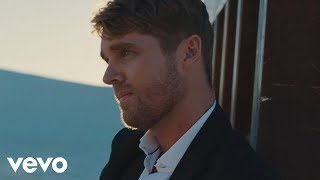 Musik-Video-Miniaturansicht zu Mercy Songtext von Brett Young