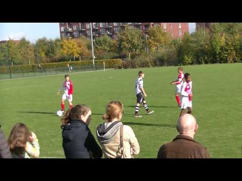 Isaiah Ahmed UVV JO12-1 - VV Maarssen JO12-1 1ste helft (3-0)