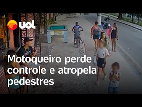 Motoqueiro perde o controle e atropela pedestres em SP; vídeo mostra momento