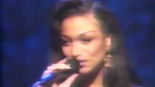 Chante Moore - Love&#39;s Taken Over/As If We Never Met - Showtime At The Apollo