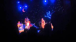 They&#39;re in love, where am I? The Weepies