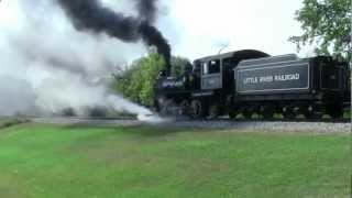 preview picture of video 'Steam Locomotive and people riding old-fashioned rail cars in South Milford'