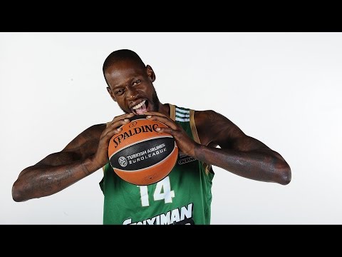 Play of the Night: Julian Wright and James Gist, Panathinaikos Athens
