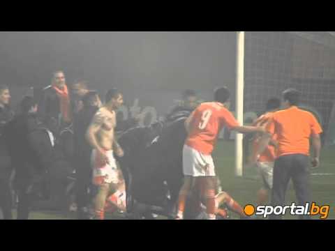 Litex fans invaded the pitch and went mad