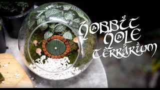 Geek's Garden: Hobbit-hole Terrarium