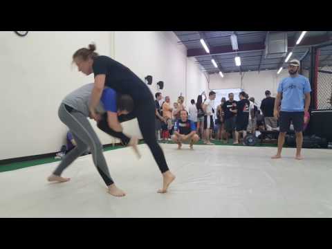 20160723 Lilly vs Jennie