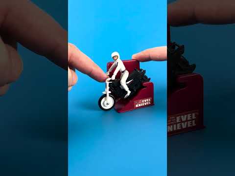 WORLD SM EVEL KNIEVAL CYCLE