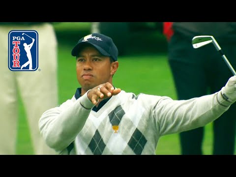 Tiger Woods' iconic club twirl at 2009 Presidents Cup