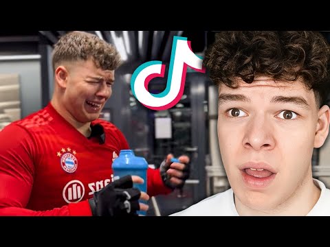 I'm showing my FIRST TikToks… (Cringe)