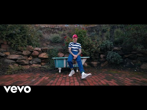 Videoclip de E.T.A. — Justin Bieber