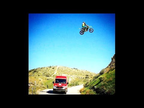 MASSIVE 100FT MOTOCROSS ROAD GAP!! Mike French Step Up Freeriding Beaumont