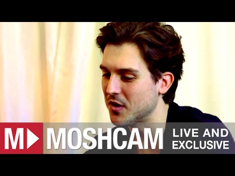Andy Bull talks marriage proposals, synths and gender rumors | Moshcam Interview