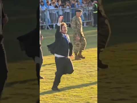 Milei en San Lorenzo Santa Fe en el acto por el Combate de San Lorenzo