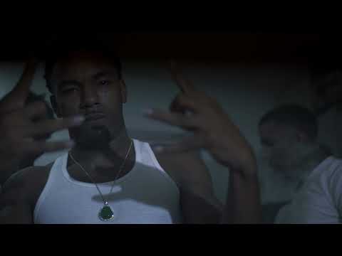 HezThaMack - Straps at the show (Official Video)