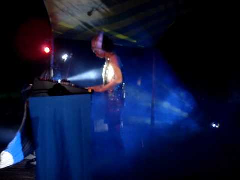 pilocka krach -  live  - boom crash - nation of gondwana