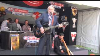 Mike Brady does Up There Cazaly at the 3AW Live Site