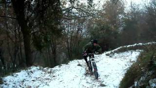 preview picture of video 'BRINDISI NATALE MONTERATTI MTB 2010.mp4 HD www.itinerariepercorsi.biz'