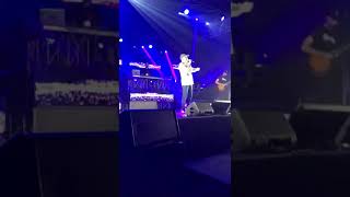 Clementino Un palmo del cielo(Live Padova + Band)