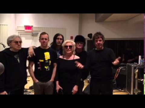 Blondie says congratulations to Bootleg Blondie
