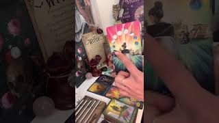 YOU WERE ALWAYS A LION*MANY ENVIOUS*HIGHLY INTUITIVE*YOU CONNECT TO POWERFUL LINEAGES*LOVERS UNITE✨✨