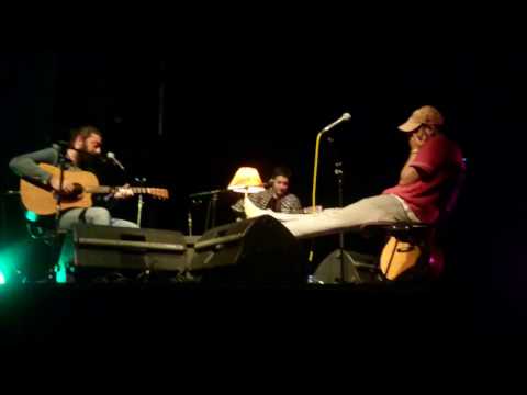 Büyük Ev Ablukada - Boşluk (Akustik) (Herkes Kendi Boşluğunu Arıyor)