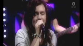 Amy Diamond - Graduation Song (live TV4 Nyhetsmorgon 2007)