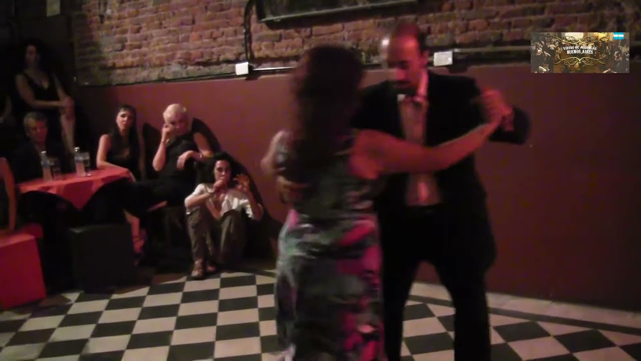Graciela Gonzalez y Marcelo Varela Baile tango en miloga de Buenos Aires 2011