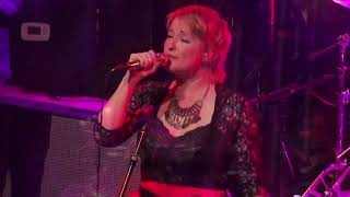 SIXPENCE NONE THE RICHER “Kiss Me” (11.22.24)