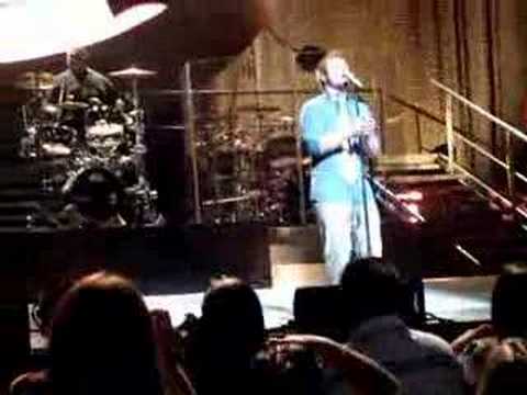 Blake Lewis - Beatboxing and "You Give Love a Bad Name"