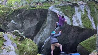 Video thumbnail of The Ramp Sit, V10. Looking Glass