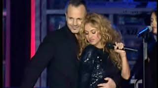 PAULINA RUBIO Y MIGUEL BOSE- NENA . BILLBOARD LATIN MUSIC AWARDS