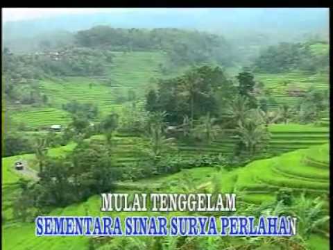 download lagu mp3 mp4 Teks Kemesraan Dewi Yul, download lagu Teks Kemesraan Dewi Yul gratis, unduh video klip Teks Kemesraan Dewi Yul