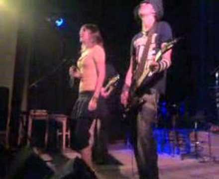 Ewa Farna - Ticho (Břest 28.9.2007)