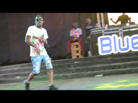 Lil Pen - Me Fatigaram (Ft. Lurhany) Live at Cine Atlântico