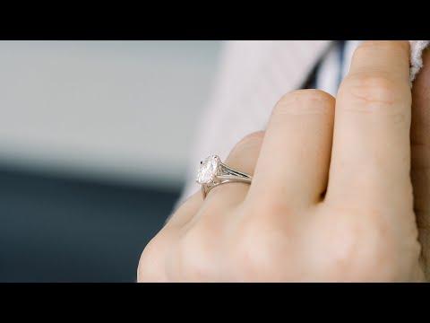 1.5 Carat Oval Lab Grown Diamond Split Shank Solitaire Engagement Ring in Platinum | Ada Diamonds